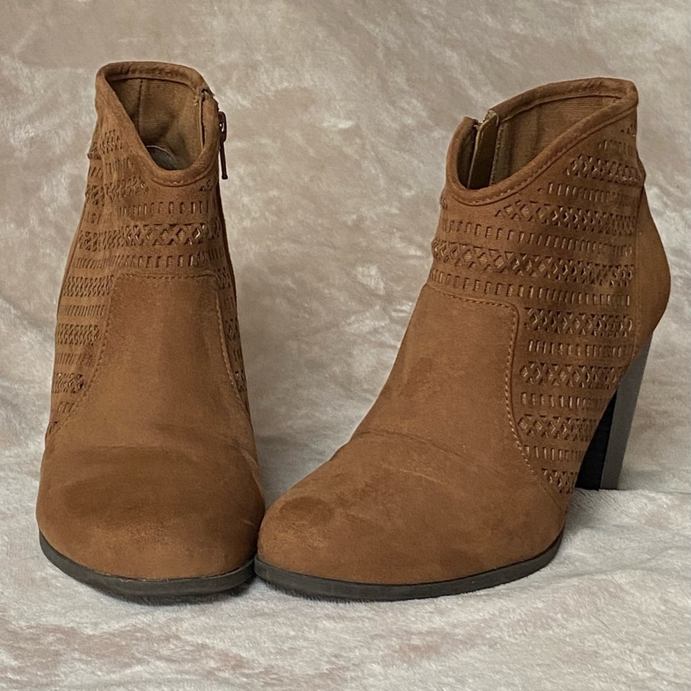 Brown‎ Suede Ankle Boots